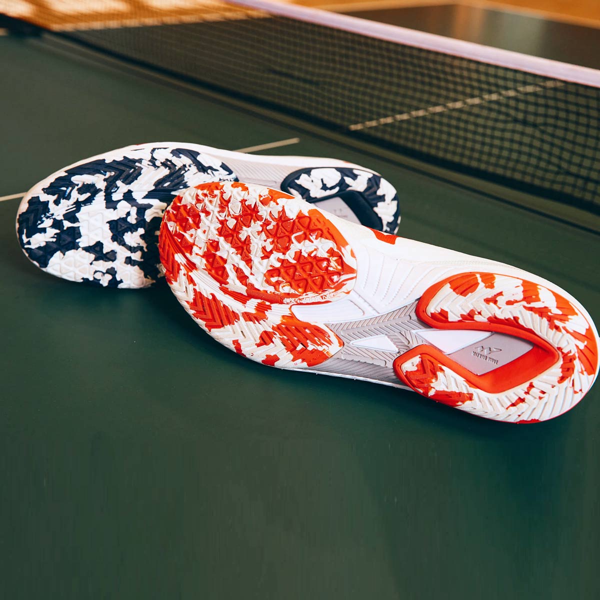 Mizuno Wave Drive Neo4 бяло / сньо / оранжево